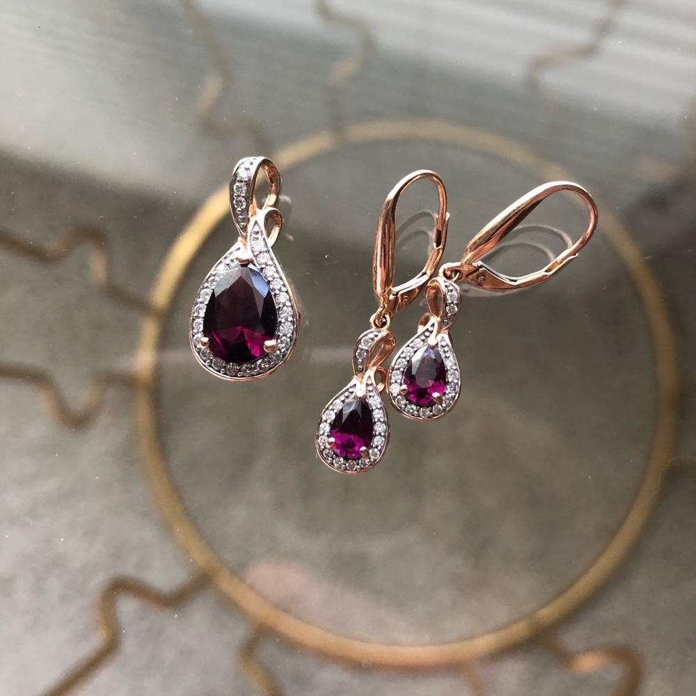 Rhodolite Garnet and Diamond